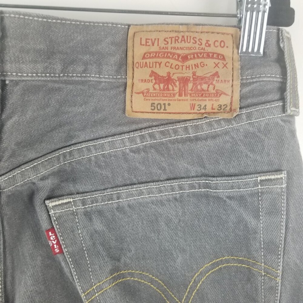 Levi's 501 Men's Straight Leg Corte Recto Gray Button Fly Jeans Sz 34X32 - Picture 3 of 5